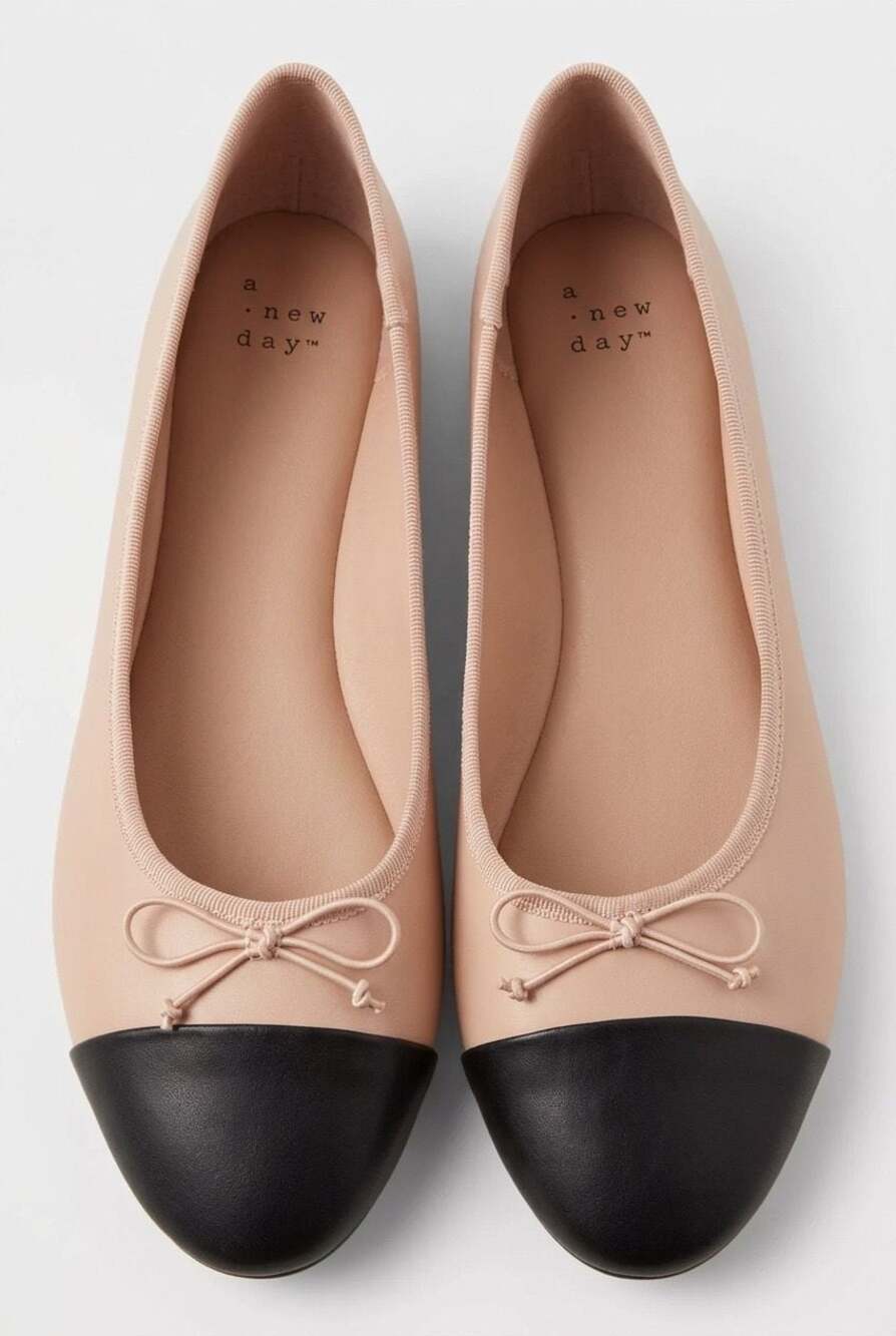 A New Day Beige and Black Cap Toe Ballet Flats Size 8 - Picture 3 of 8